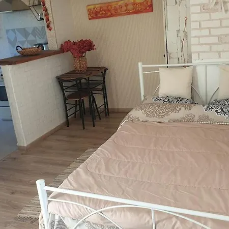 Καλινοβου 1 Κευελπιδων Πεδιον Αρεωσ Apartment Athens Exterior photo